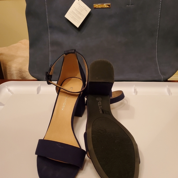 Blue heeled sandals - Picture 4 of 4